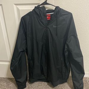 Mens Nike black Windbreaker jacket